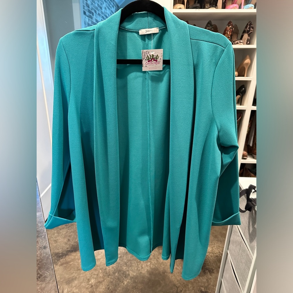 Women’s lightweight blazer